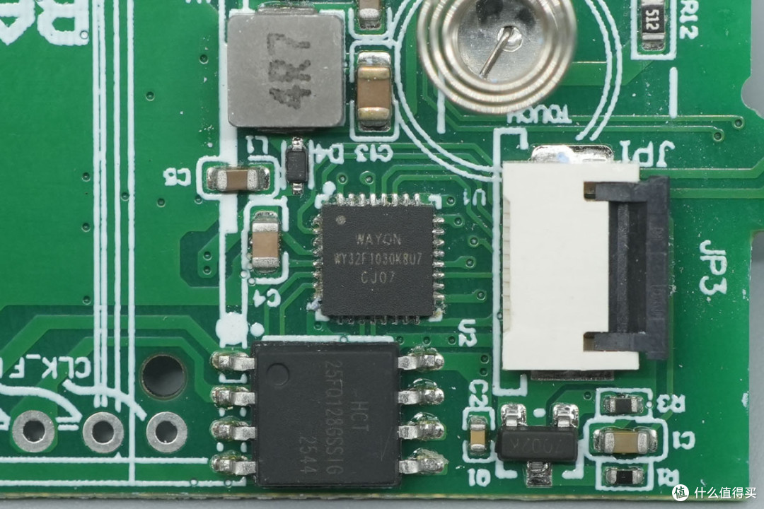 拆解报告:泓富电子140W 3C1A智能屏显氮化镓充电器