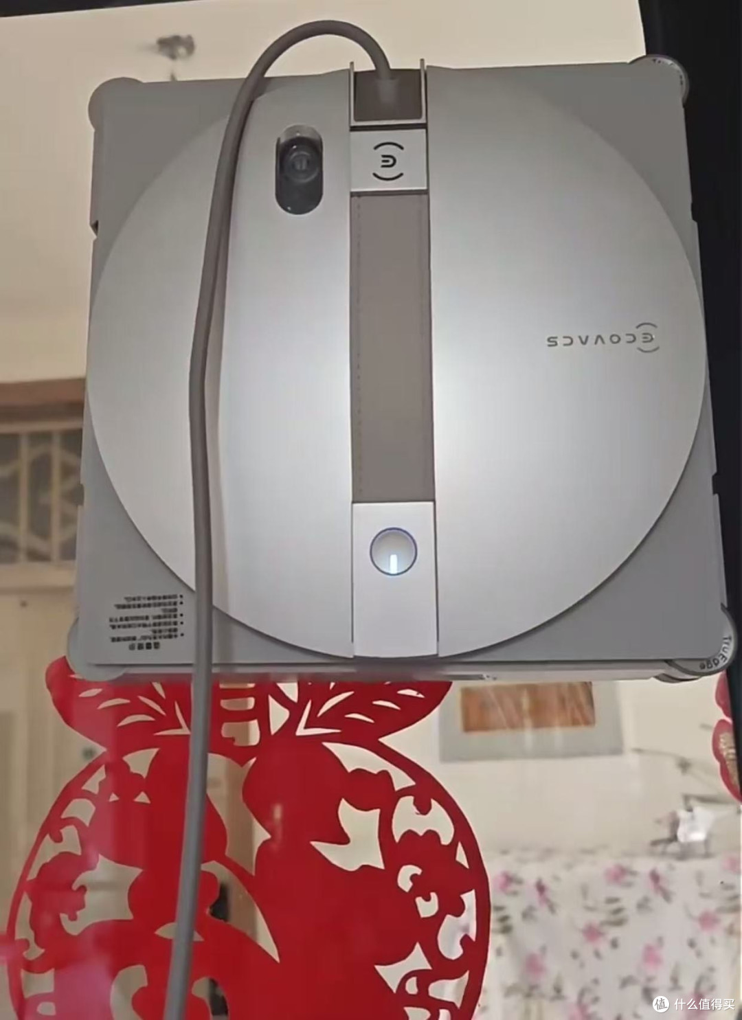 科沃斯窗宝W3:自动洗抹布解放双手