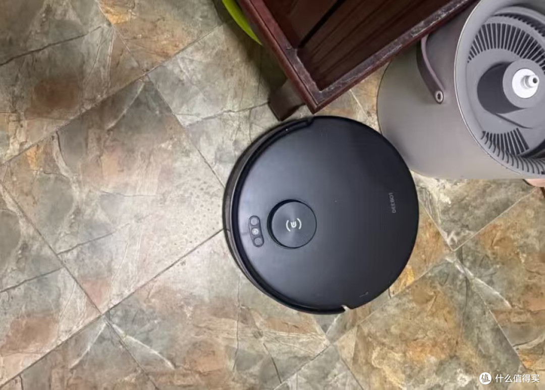 在家打扫卫生的利器科沃斯