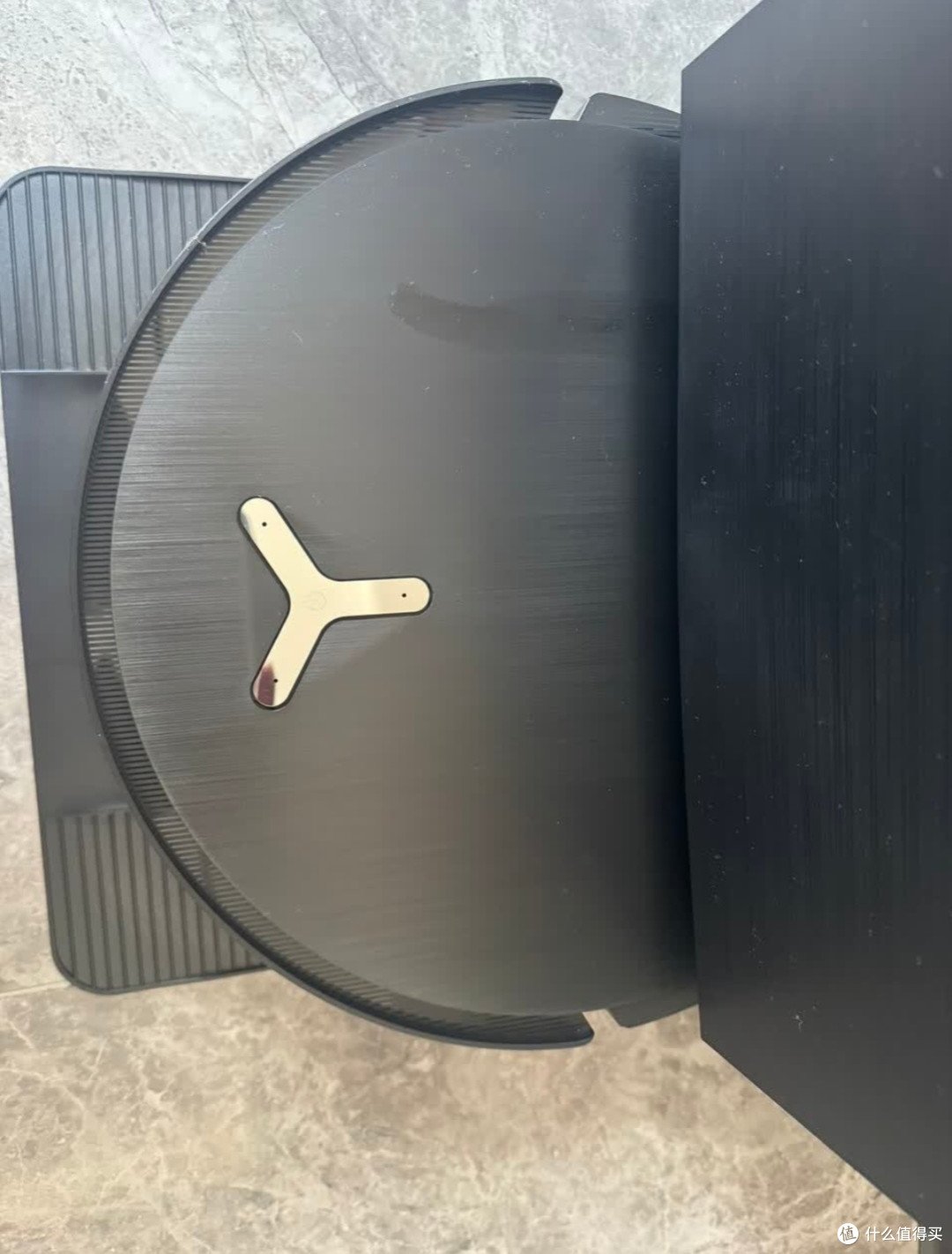 科沃斯X11水箱版：科技助力家务减负