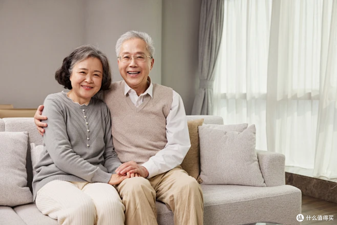 一个初中化学实验,骗了1000多个老人,涉案300万