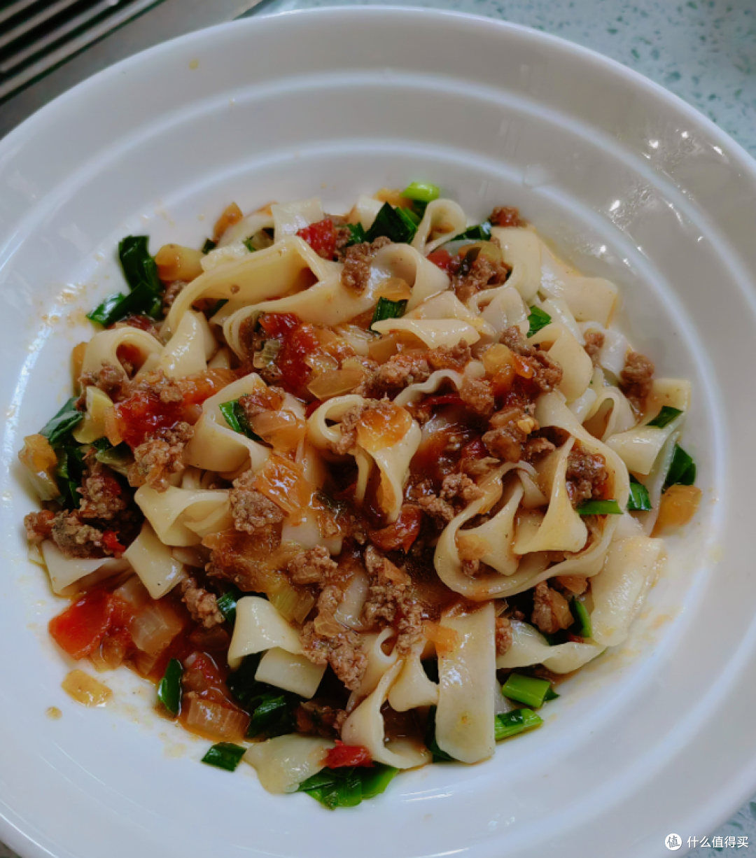 这碗面一拌，夏天没胃口？不存在的🍅🍜