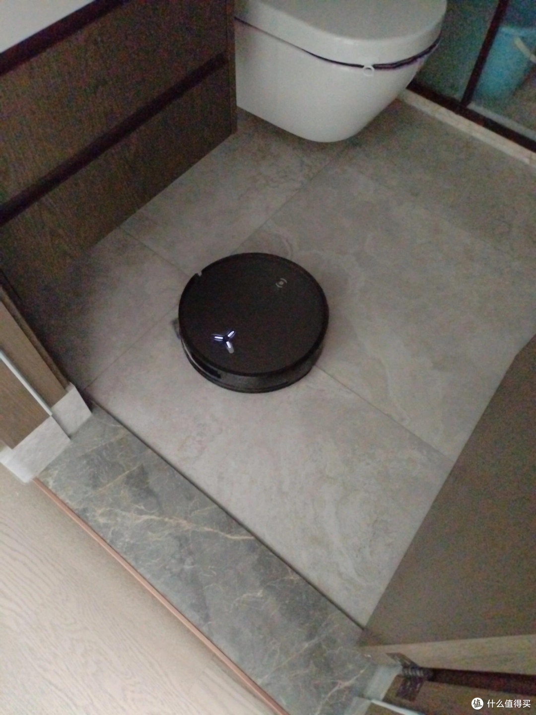 科沃斯X12 PRO：大户型养宠家庭的解放者