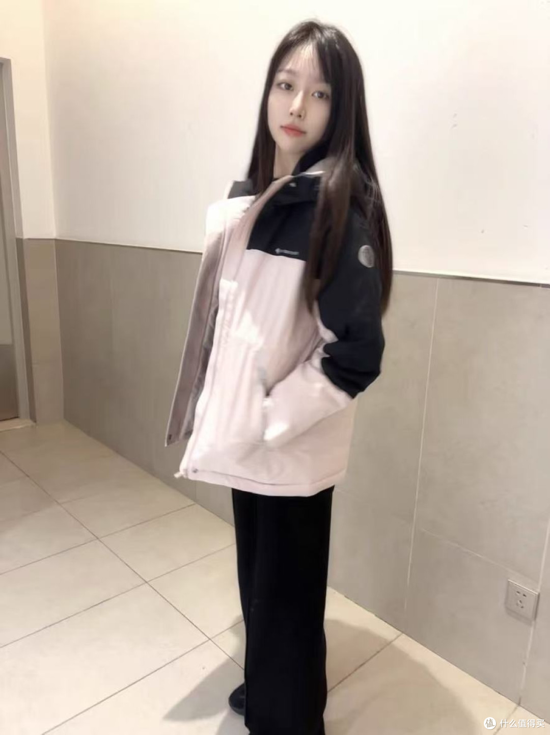 玛莎黑金收腰冲锋衣,三防鹅绒服帅到没朋友