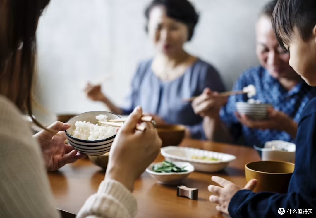 “蟹籽”为何常见于飞鱼籽？解读相关食品原料应用现象