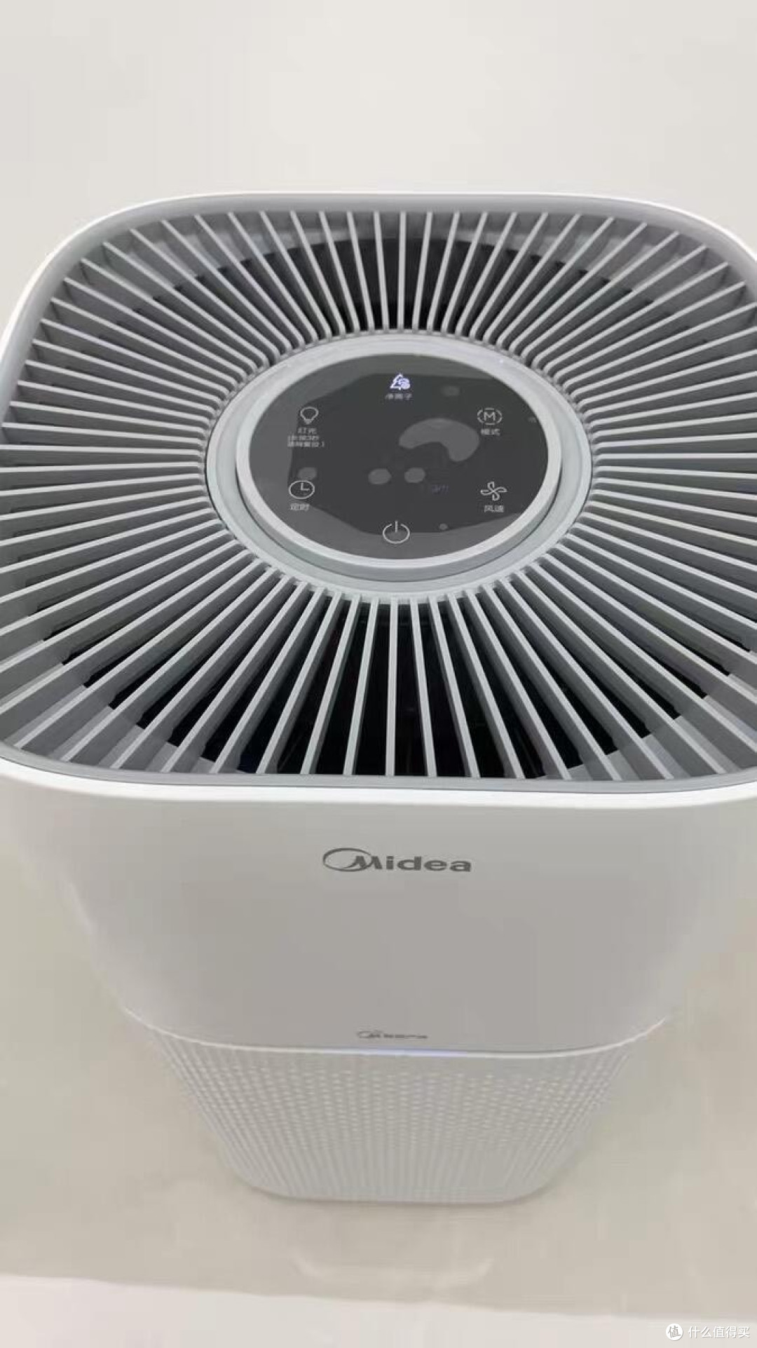 我与美的的家|那台Z1 Pro,把“空气”变成了我能看见的东西