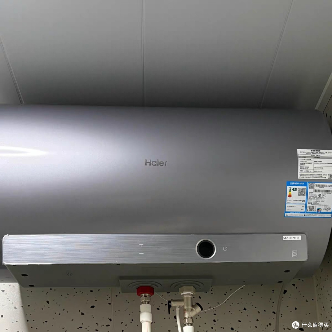 60L储水容量适配2-3口之家