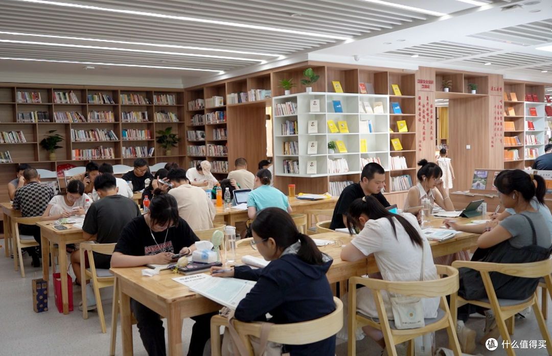 期末周在图书馆待了一整天,才发现脸上的状态也会被影响