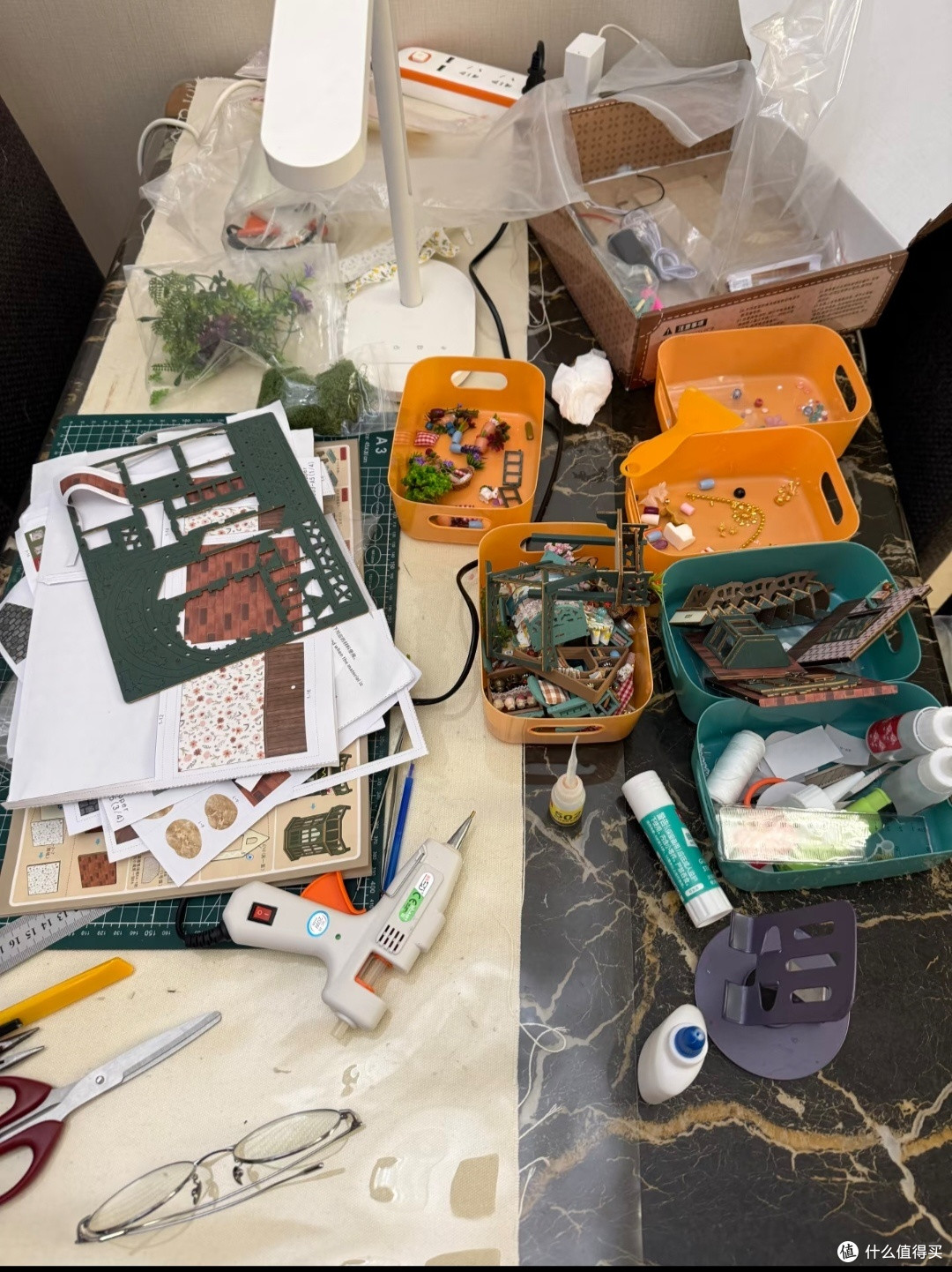 耗时六十小时的微缩小屋礼物