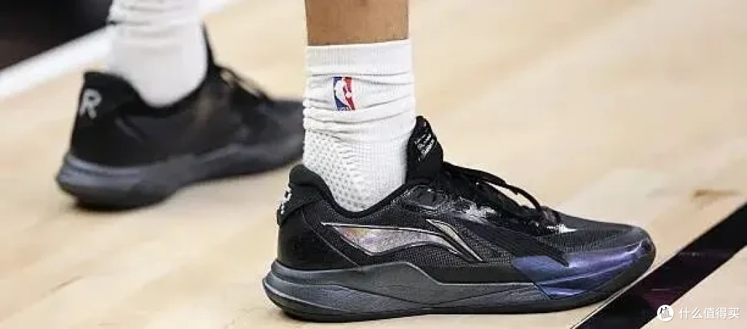 【NBA每日上脚】科蜜鉴定器!这款联盟只有两人穿过?