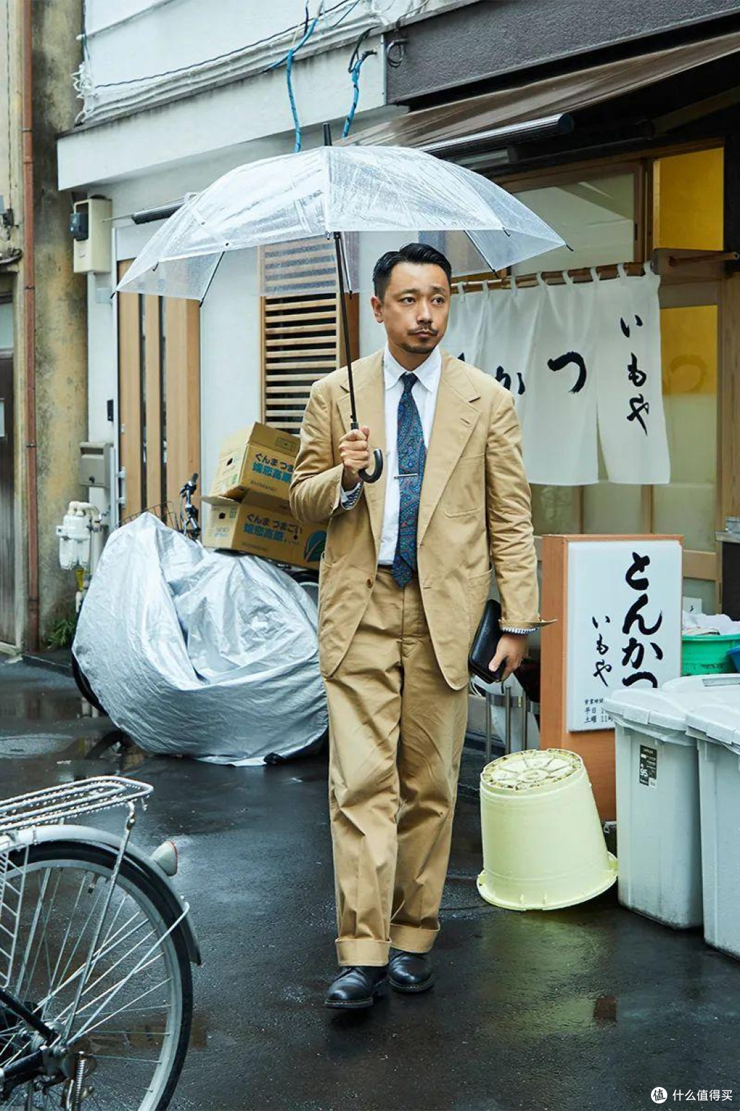 等到了中年学日本男人的打扮:衣不花、裤穿宽、发不乱,绅士有型