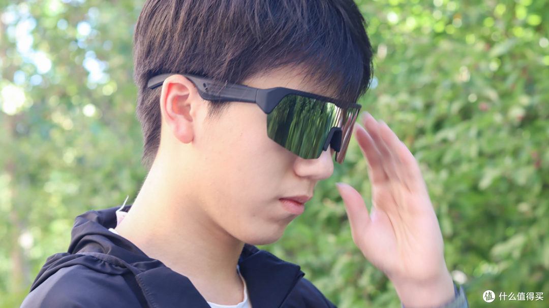 一百多块买了个“会听歌的墨镜”,飞雅F2智能眼镜香不香?