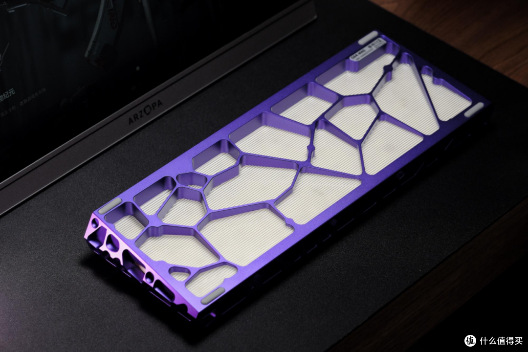 三张能买到全铝CNC+磁轴+五层填充？新品 GANSS G64 确实有点香！