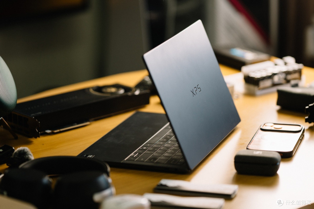 Dell XPS 14笔记本评测：实用与颜值新巅峰，Panther Lake很带劲