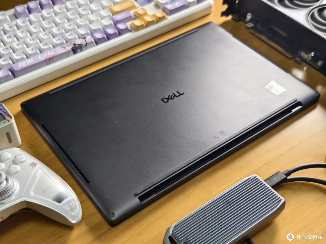Dell XPS 14笔记本评测：实用与颜值新巅峰，Panther Lake很带劲