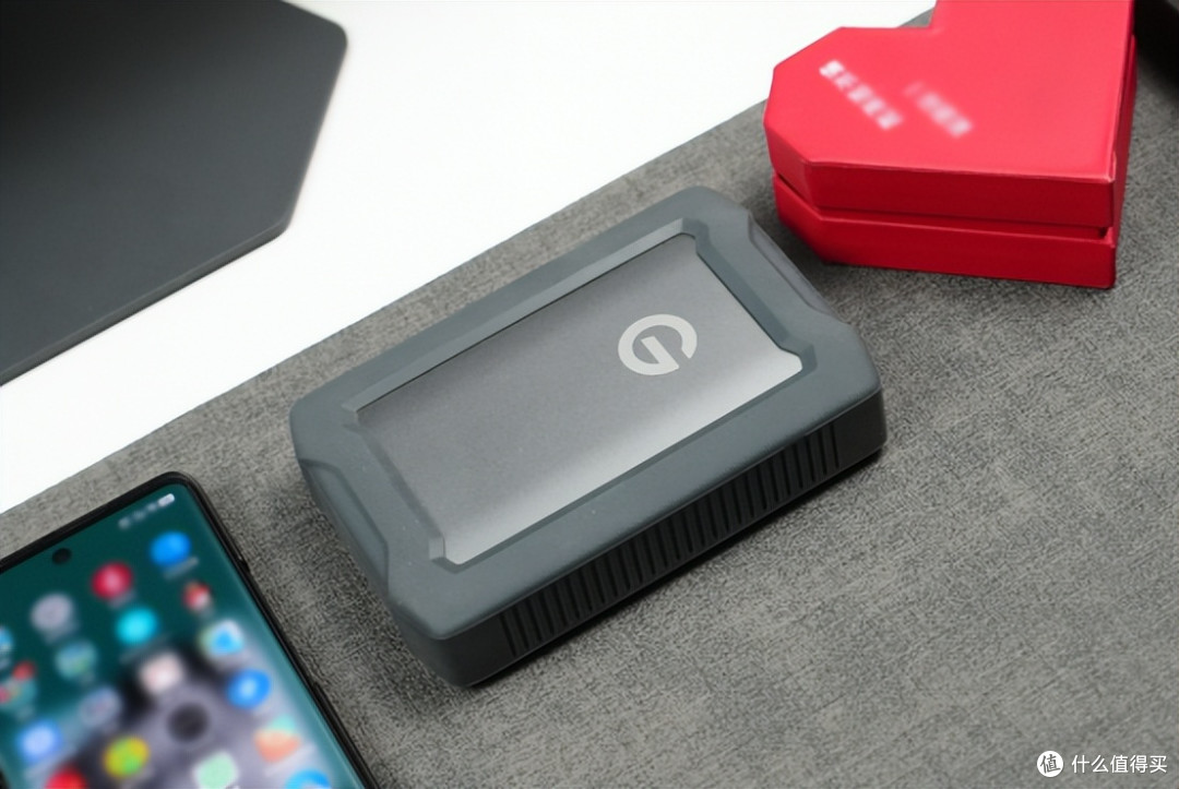 移动硬盘选购:WD_BLACK™ P10与G-DRIVE™ ArmorATD™分享