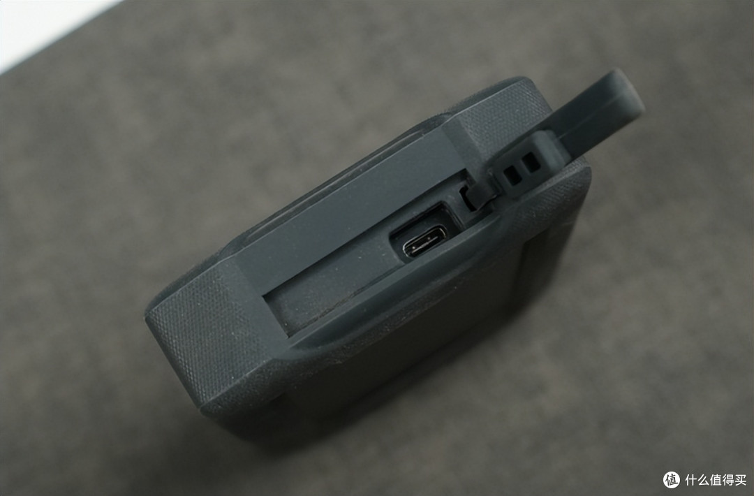 移动硬盘选购:WD_BLACK™ P10与G-DRIVE™ ArmorATD™分享