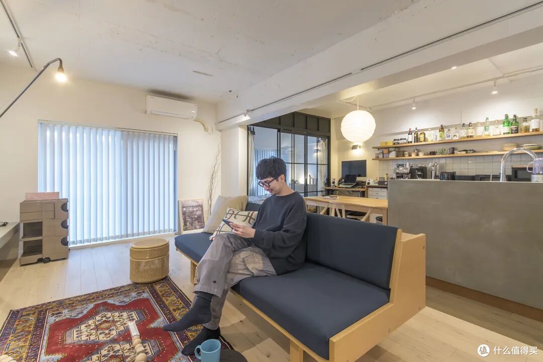 日本90后夫妇晒出蜗居生活:住59㎡小宅,低欲简朴,却过出精致的幸福感!