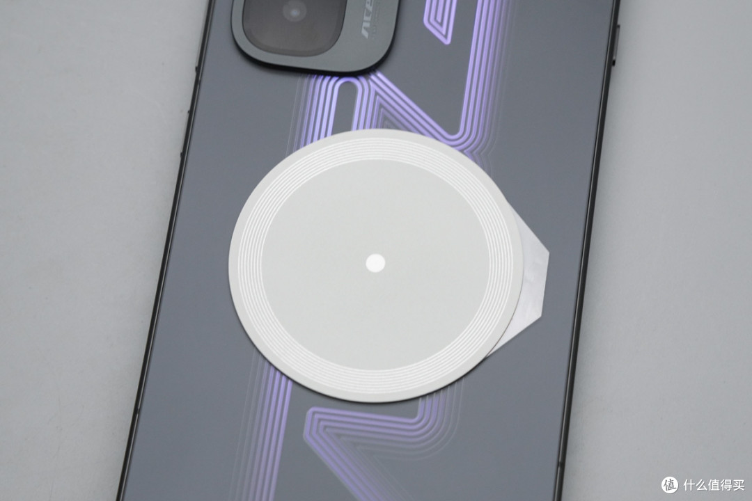 18秒破0℃+ColorOS X模式:一加40W超级冰点磁吸散热器评测