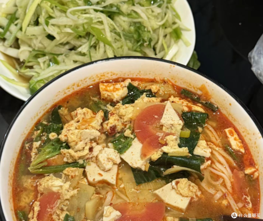 忙了一天，就馋这一口热乎的🍜