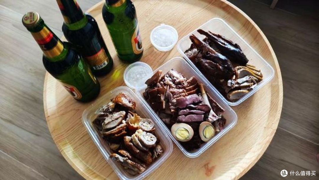 新疆人在广州,第一次喝老珠江啤酒,看看搭配哪种广州美食?