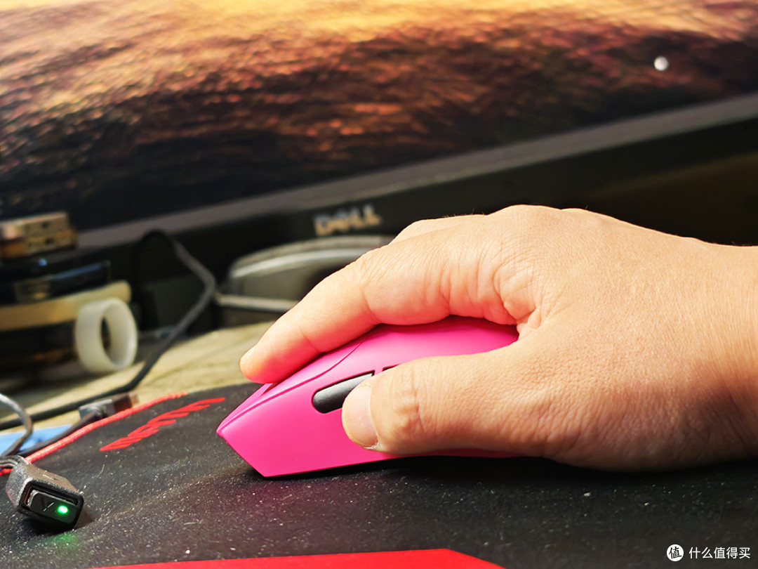 雷柏VT7 V2树莓粉无线电竞鼠标：百元档越级旗舰，颜值性能双在线