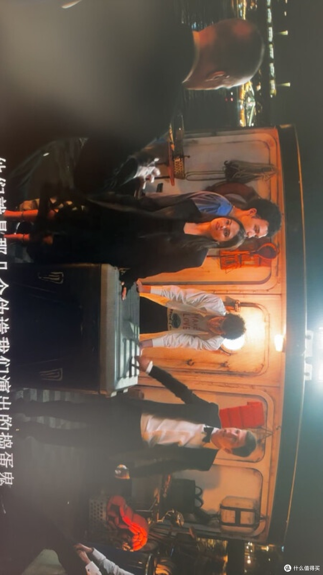 AOC AGON白色显示器：颜值与性能兼备