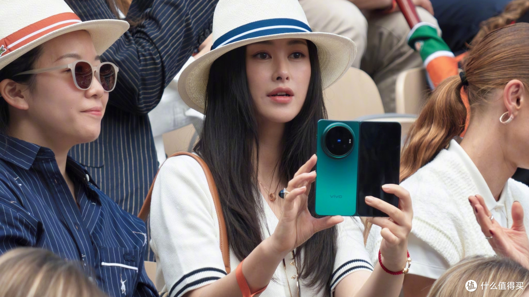 vivo X Fold6真机泄露,硬件配置全曝光