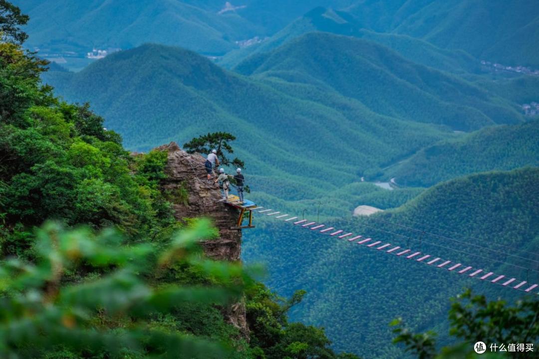 杭州周边亲子避暑好去处 安吉云上草原邂逅 1168 米高山清凉
