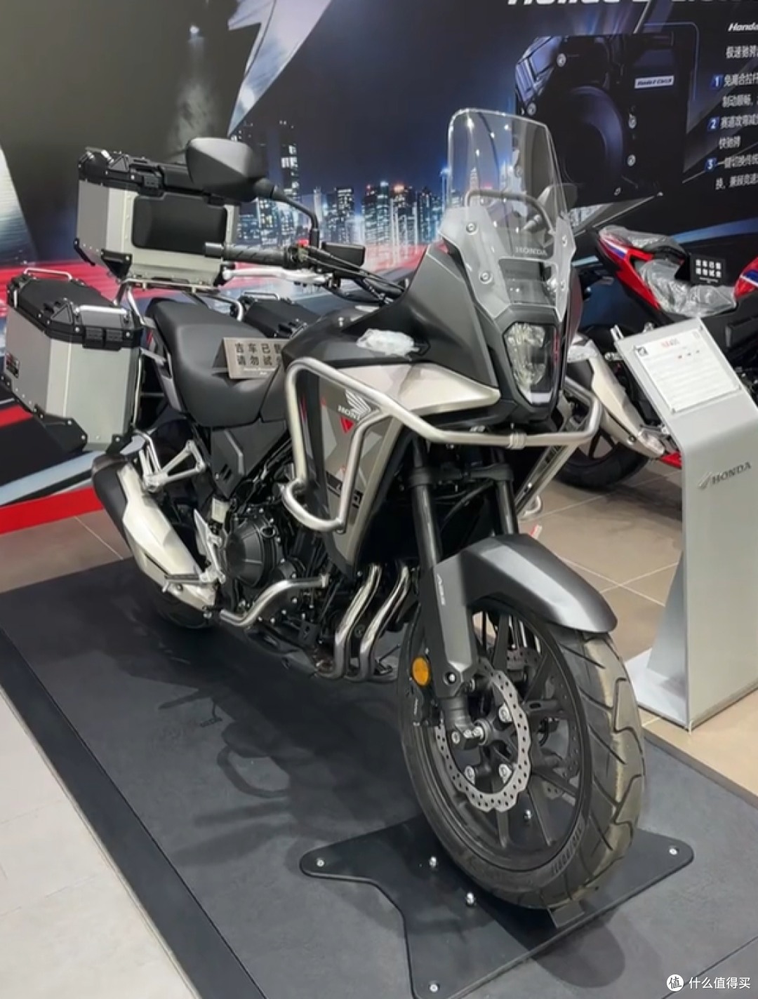 本田NX400摩旅三箱版直降4000,31980元还香不香?