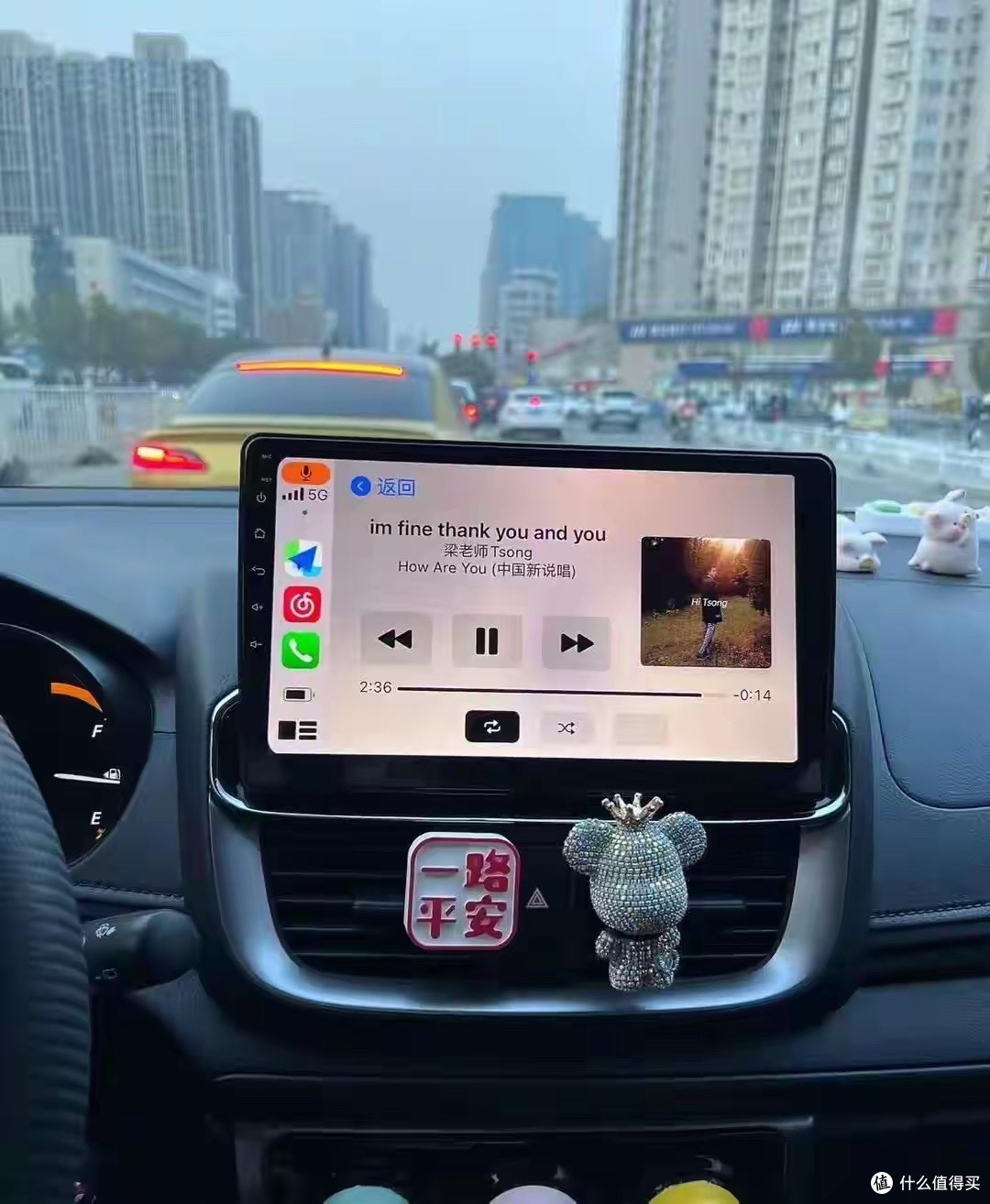 车机大屏能追剧了!iOS 27解锁CarPlay新功能,有严格限制