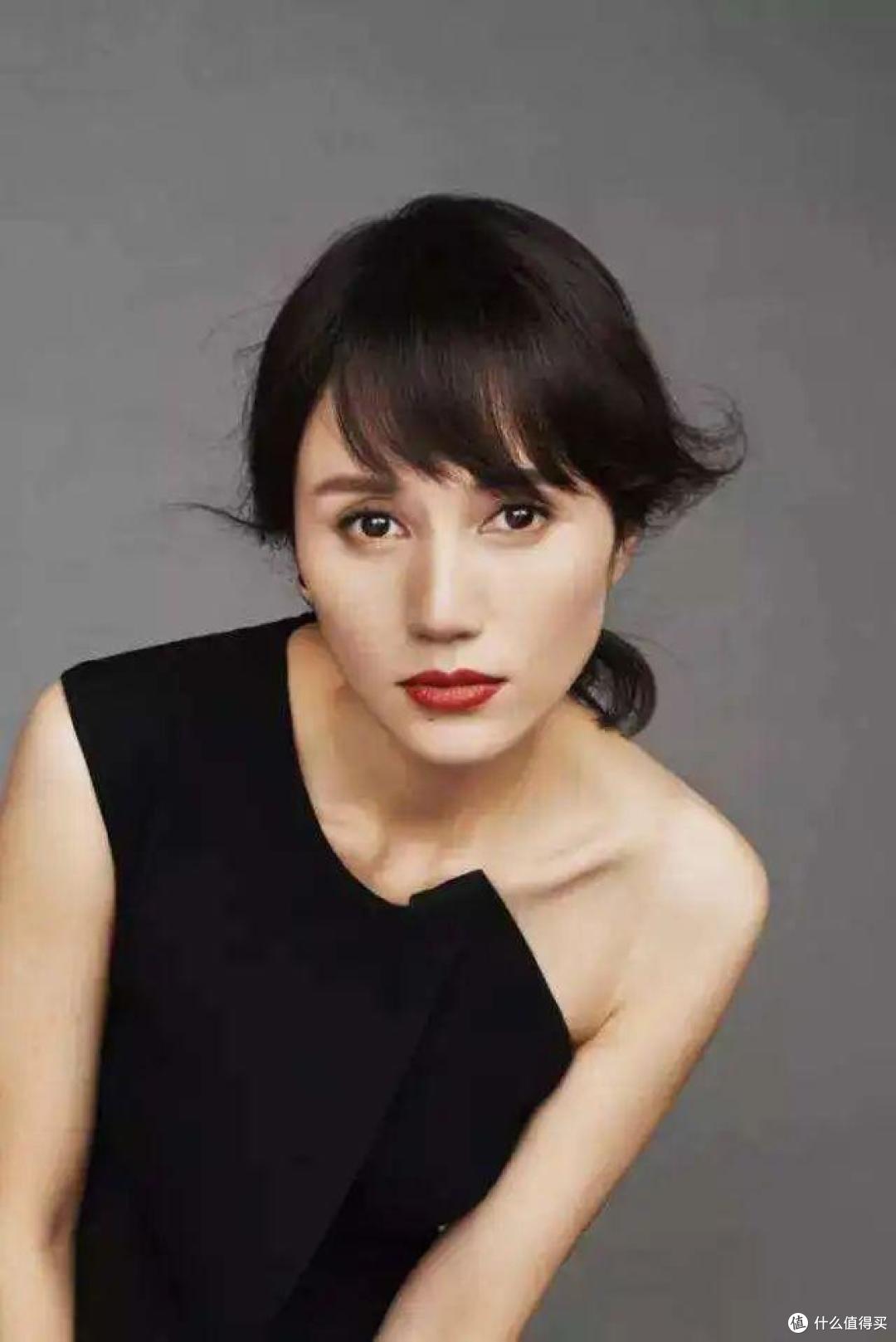 为什么同样是大妈,有的看起来美如少女,而有人怎么打扮都显老?