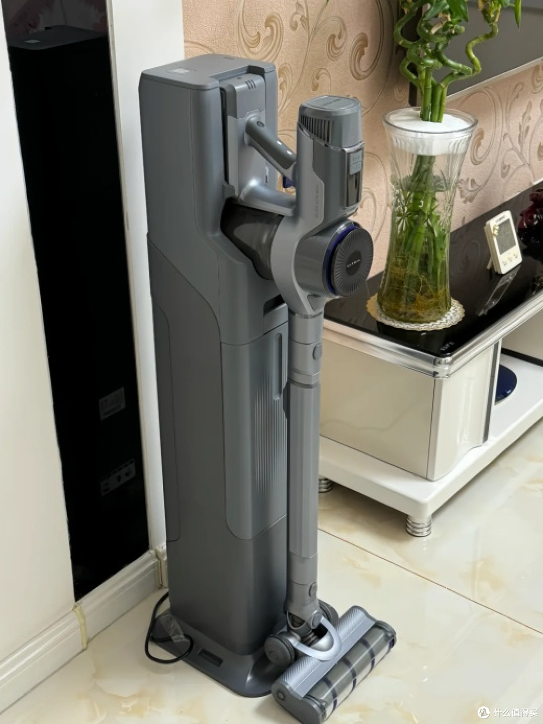 养猫三年四台吸尘器,铲屎官实测!5款热门自集尘吸尘器深度横评