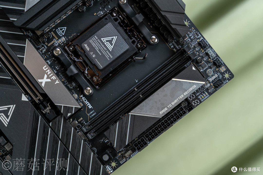 X870E主板中的满级大佬，微星MEG X870E UNIFY-X MAX主板拆解评测
