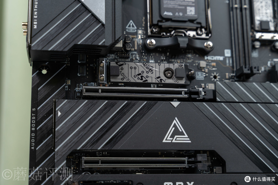 X870E主板中的满级大佬，微星MEG X870E UNIFY-X MAX主板拆解评测