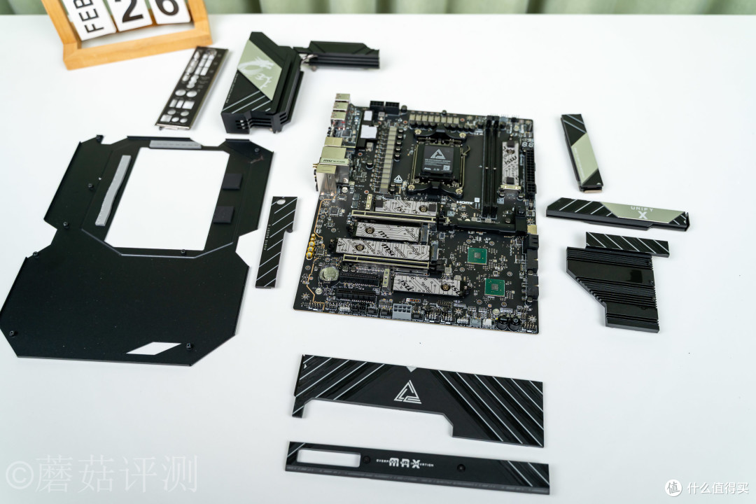 X870E主板中的满级大佬，微星MEG X870E UNIFY-X MAX主板拆解评测
