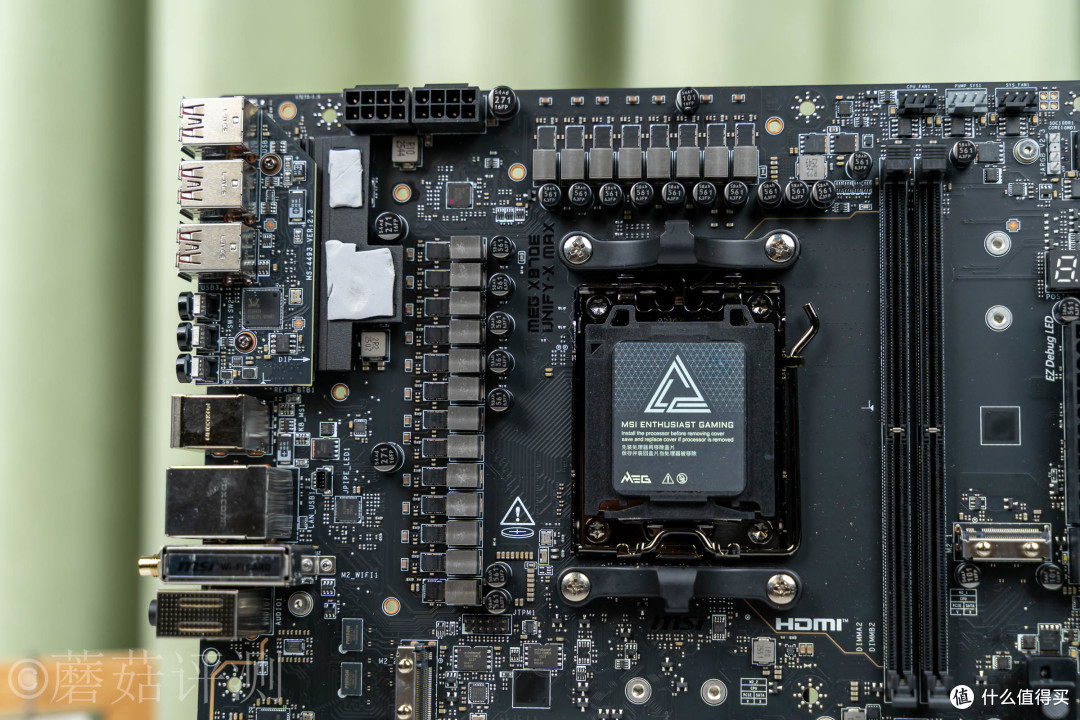 X870E主板中的满级大佬，微星MEG X870E UNIFY-X MAX主板拆解评测