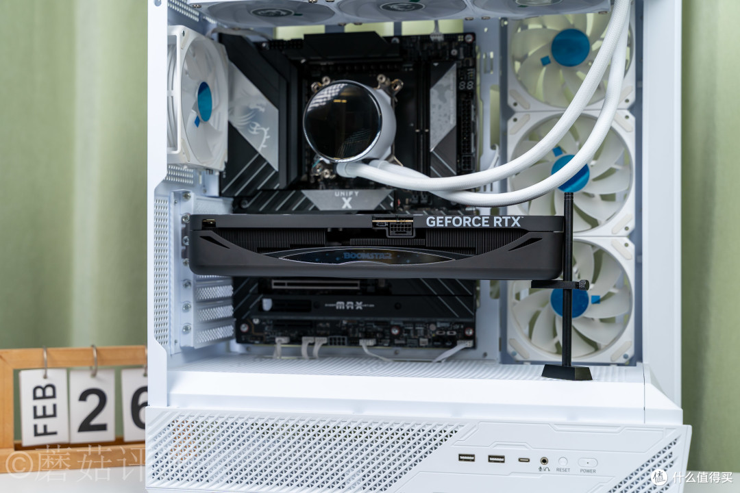 X870E主板中的满级大佬，微星MEG X870E UNIFY-X MAX主板拆解评测