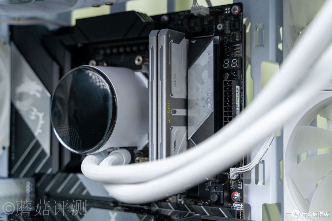 X870E主板中的满级大佬，微星MEG X870E UNIFY-X MAX主板拆解评测