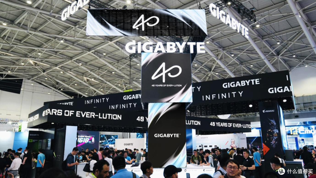 COMPUTEX 2026技嘉展会：AI落地、硬件堆料、美学三线齐发