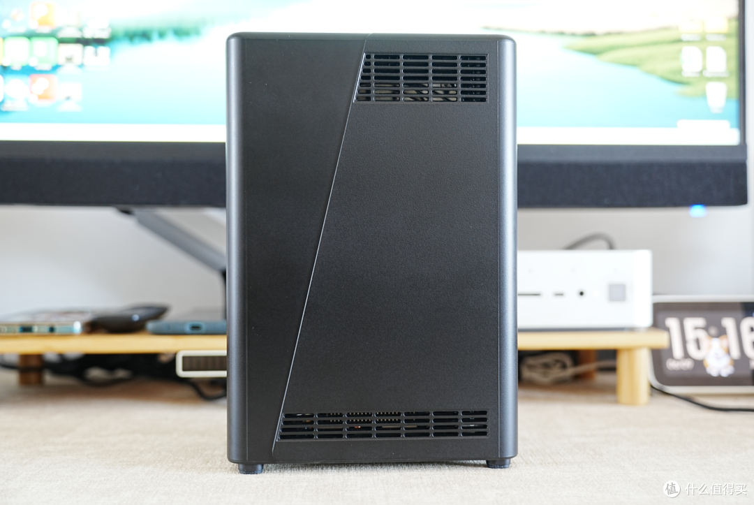 更适合家用的NAS!双盘位性能小钢炮『极空间Z2 Ultra』618推荐