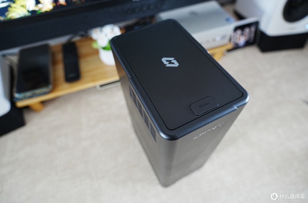 更适合家用的NAS!双盘位性能小钢炮『极空间Z2 Ultra』618推荐