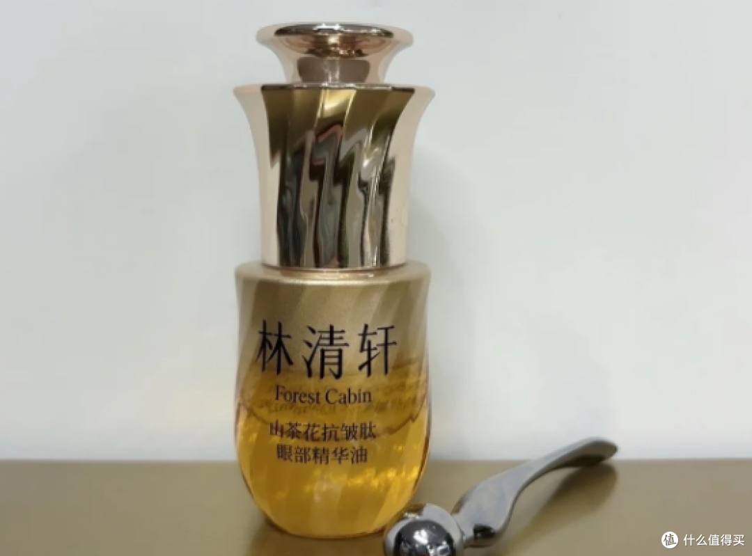 眼周干到卡粉怎么办？选什么眼油能救急？3款眼油滋润补油不卡粉