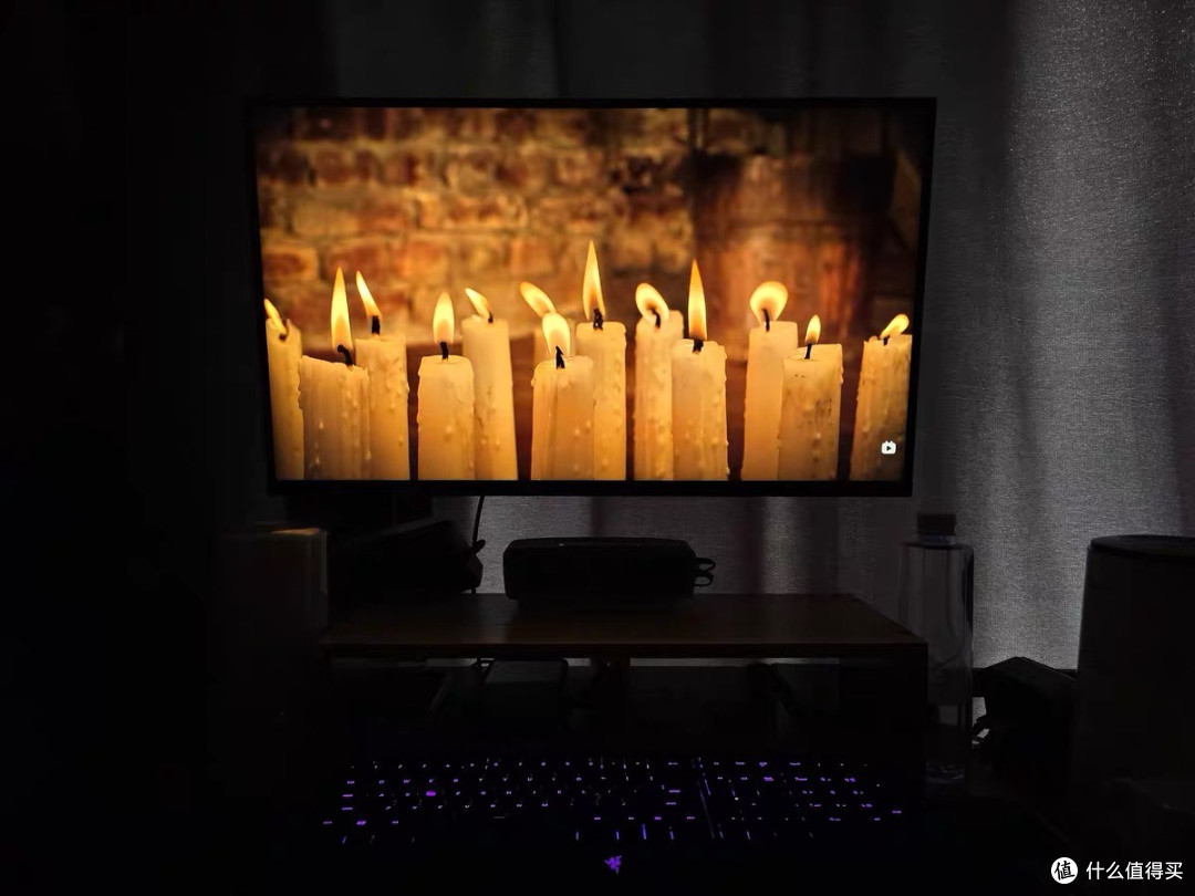 纠结怪狂喜:一键切4K/320Hz,这显示器把“分裂”玩明白了