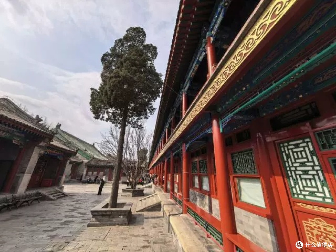 朱门轻启,我与百年前的一场对话