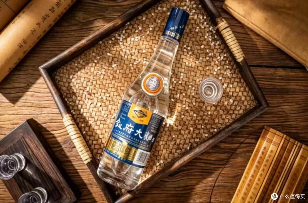 南北口粮酒大比拼,这10款50元以内纯粮白酒口感好,有你家乡的吗
