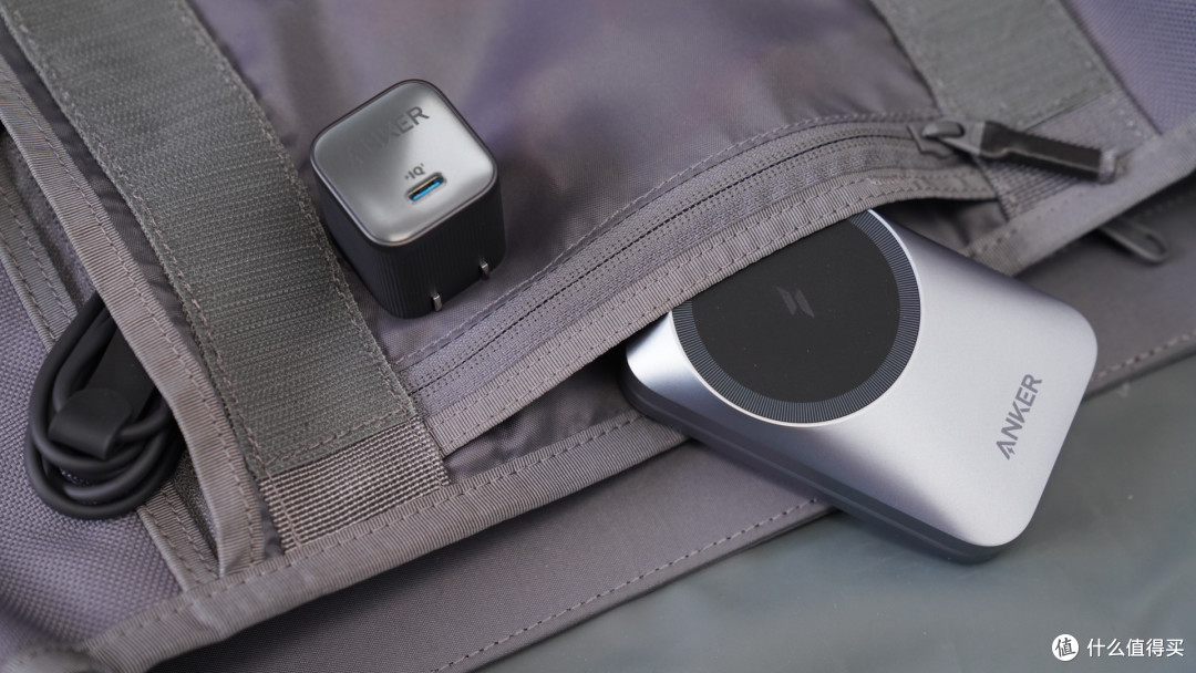 苹果全家桶用户冲!Anker Prime三折叠风冷无线充+磁吸充电宝分享