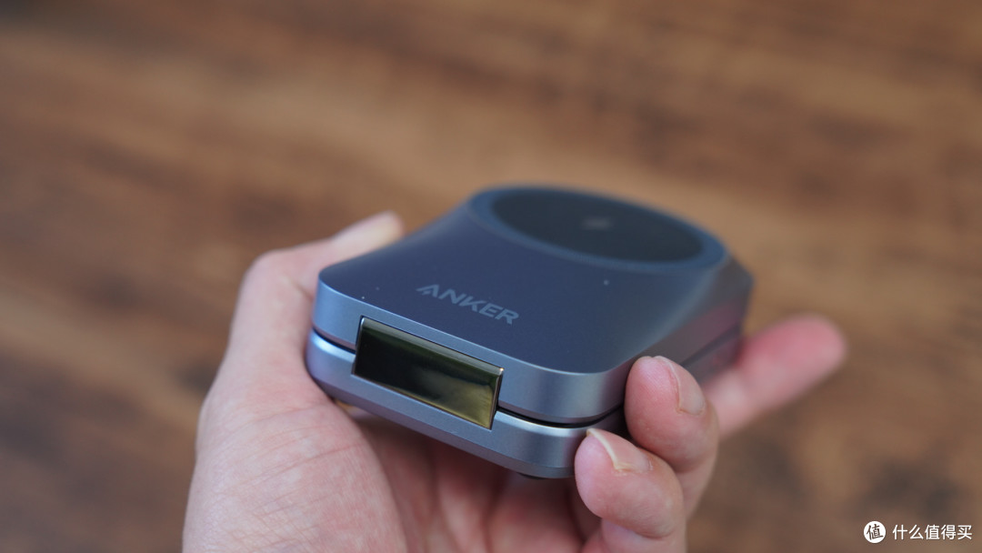 苹果全家桶用户冲!Anker Prime三折叠风冷无线充+磁吸充电宝分享