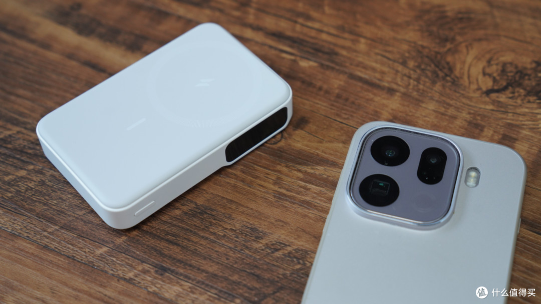 苹果全家桶用户冲!Anker Prime三折叠风冷无线充+磁吸充电宝分享