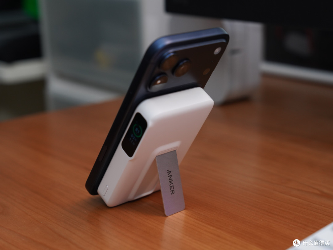 苹果全家桶用户冲!Anker Prime三折叠风冷无线充+磁吸充电宝分享
